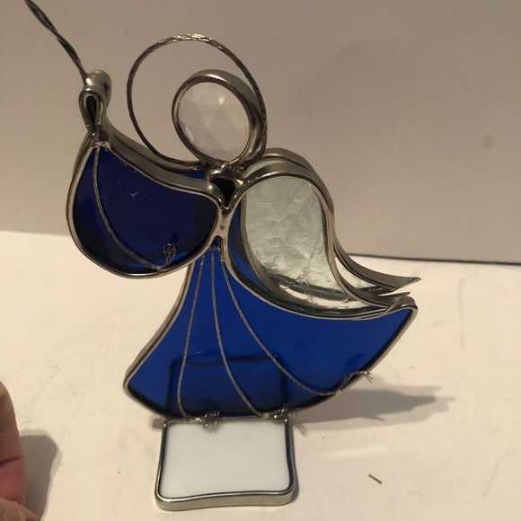 Adorable stained glass angel ready for your mantel. Used but like new - Picture 9 of 10